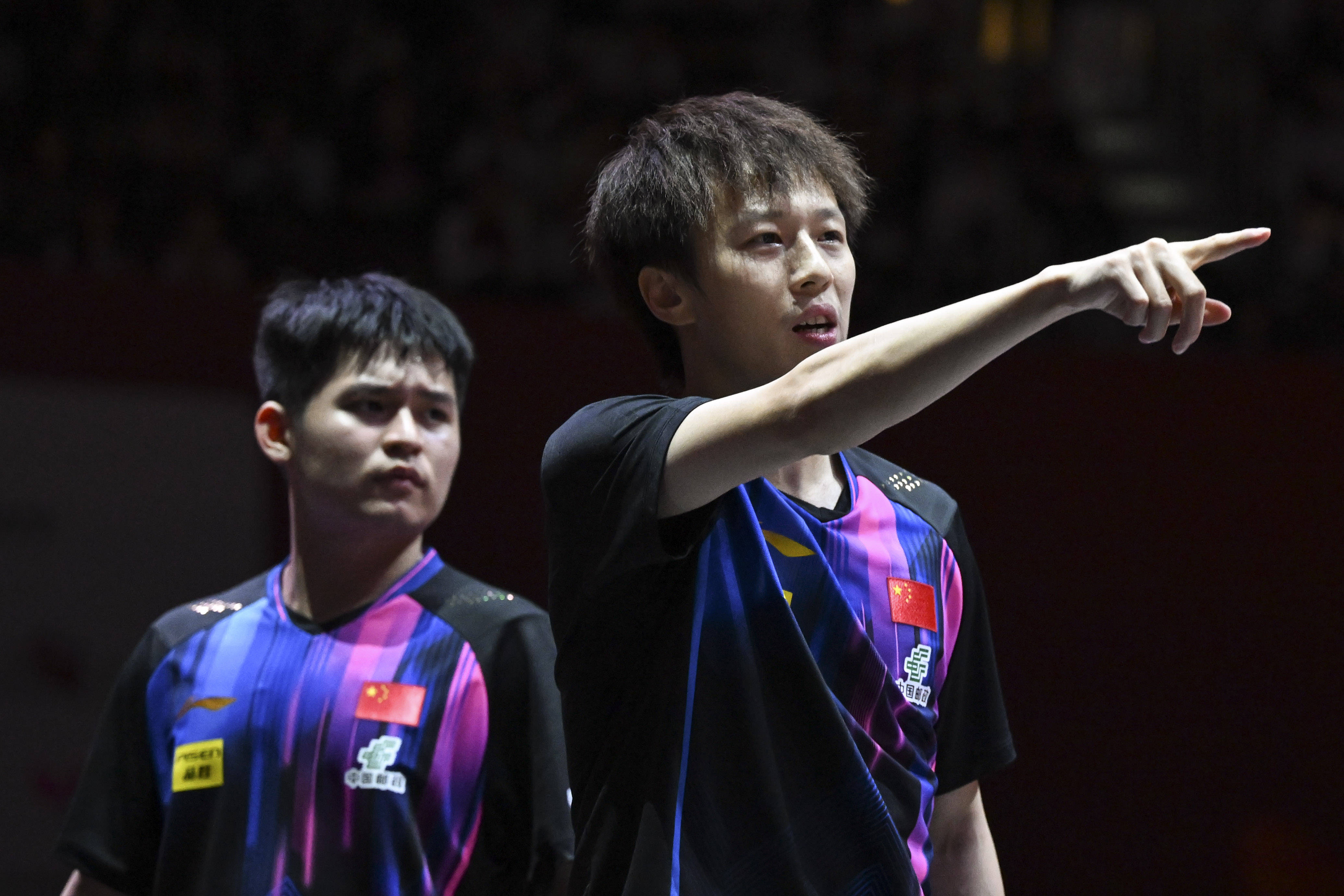 包含法国队碾压英格兰队，林高远惊艳四座的词条