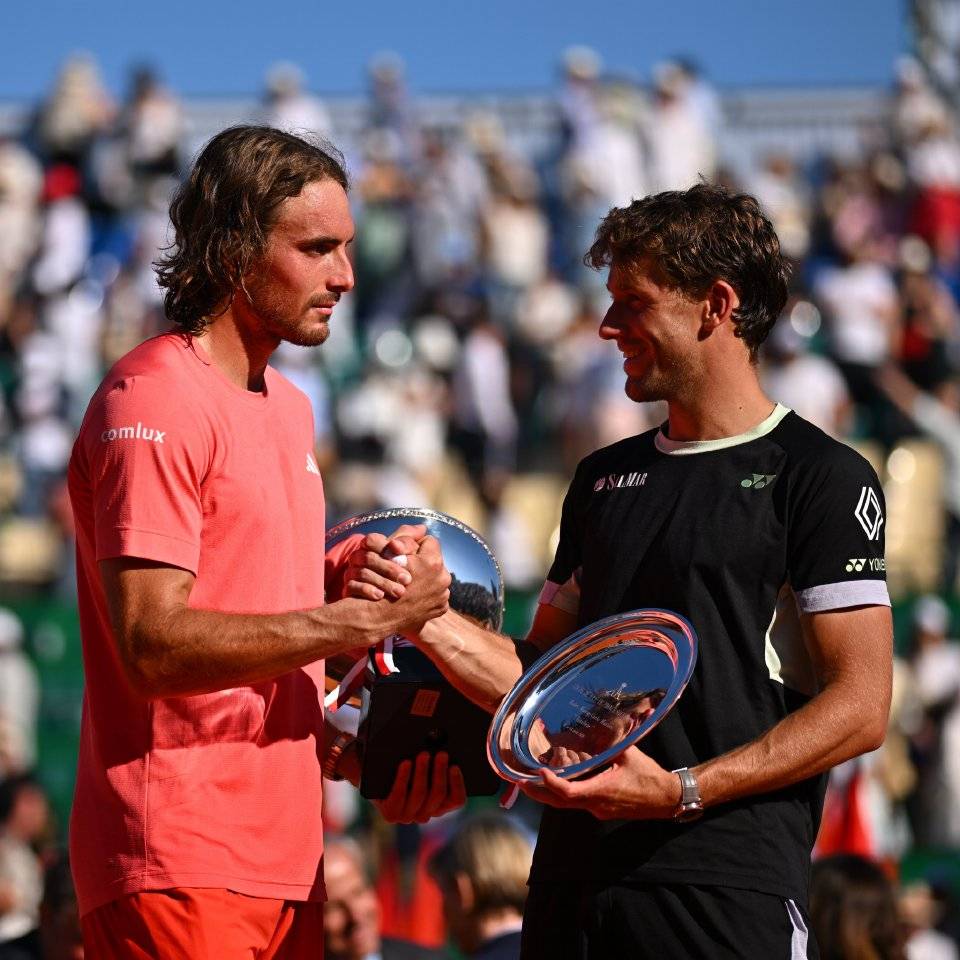 开云下载-蒙特卡洛大师赛横扫温网，西西帕斯统治全场